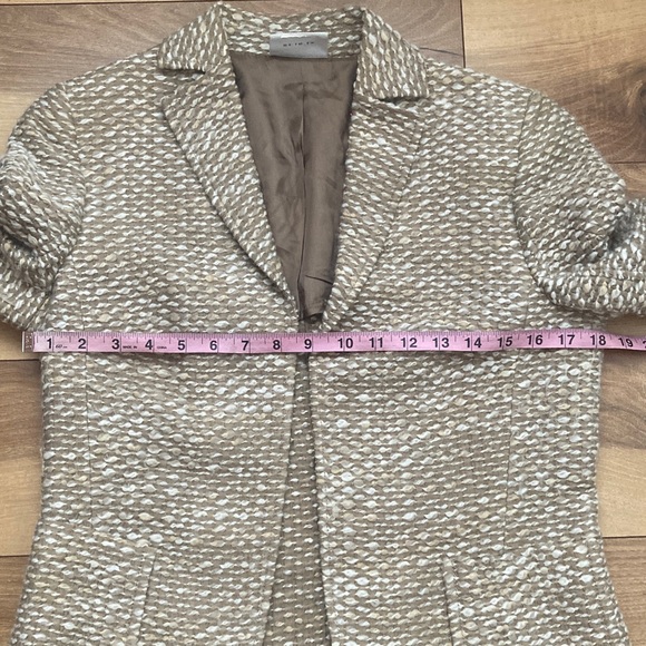 Akris Punto Tan Textured Blazer - Picture 7 of 10